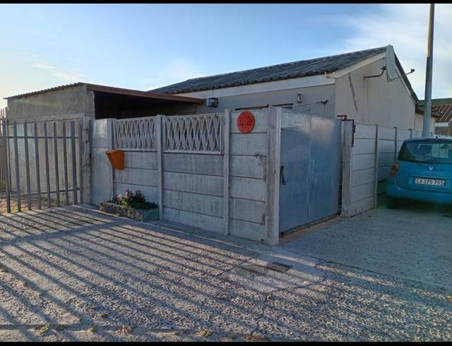 4 BEDROOM HOUSE FOR SALE IN BEACON VALLEY